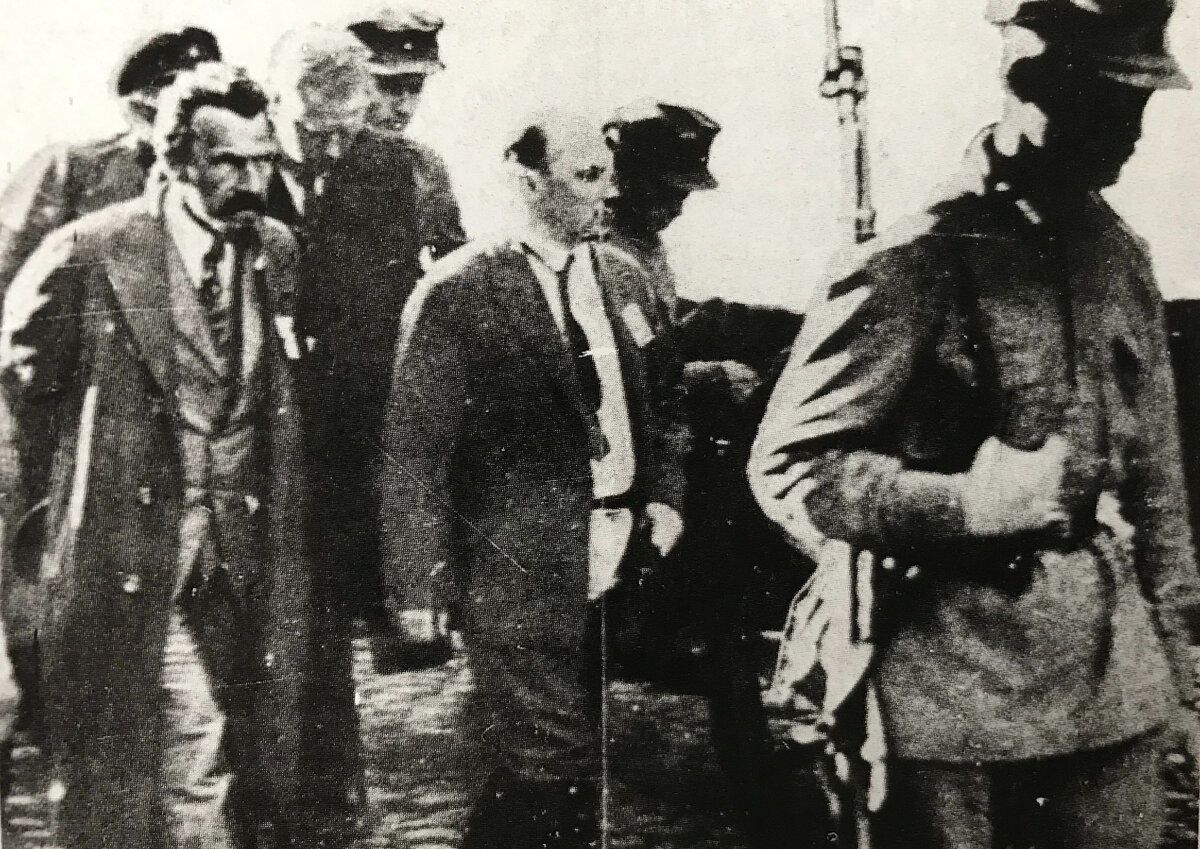 Арест Рыкова и Бухарина. Фото из открытых источников