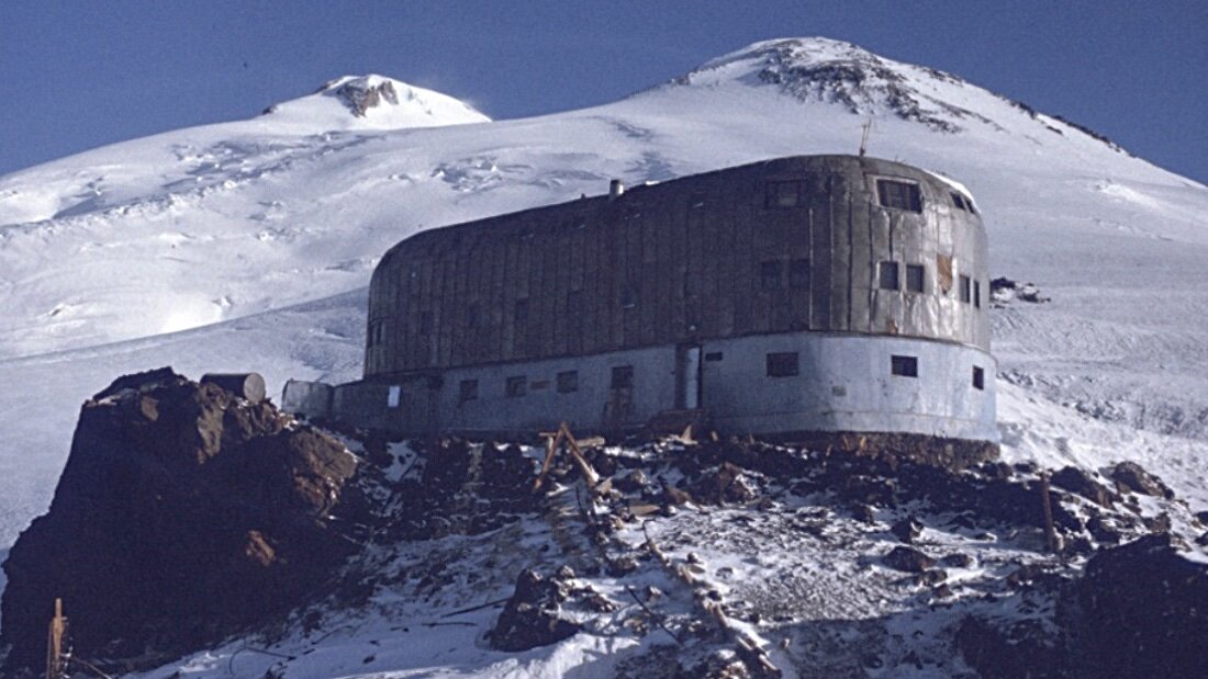 "Приют 11" на Эльбрусе