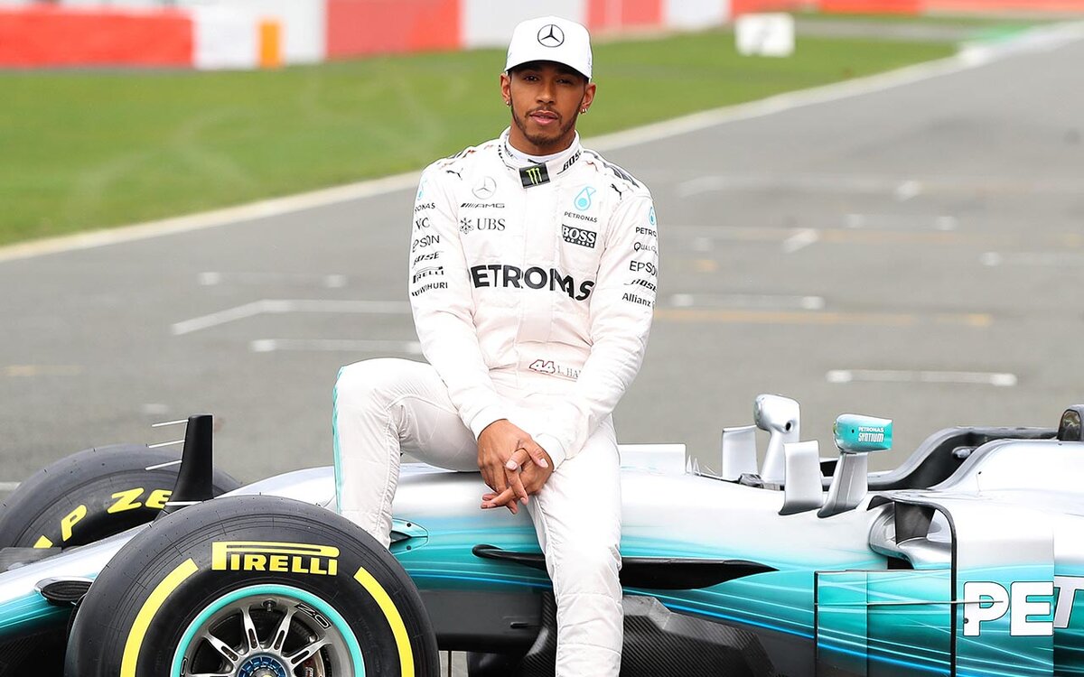 Льюис Хэмилтон, пилот команды Mercedes F1