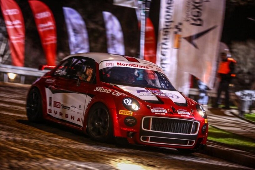 Syrena на своей презентации