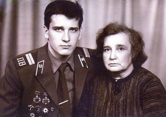 с мамой