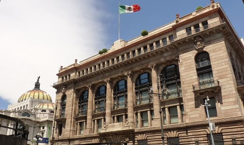                           Штаб-квартира Bank of Mexico в Мехико (источник: wikipedia.org)