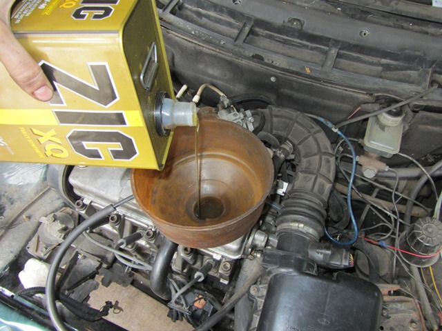 Замена масла в двигателе ВАЗ 2108-2115, Калина-Приора своими руками