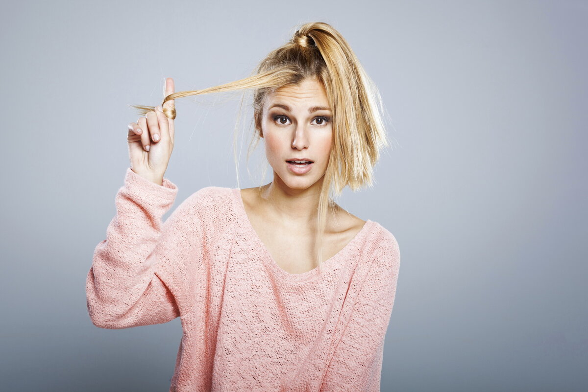 Почему волосы быстро жирнеют: 13 распространённых причин