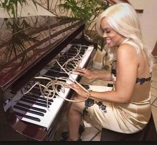 В 18 лет она просто перестала стричь...