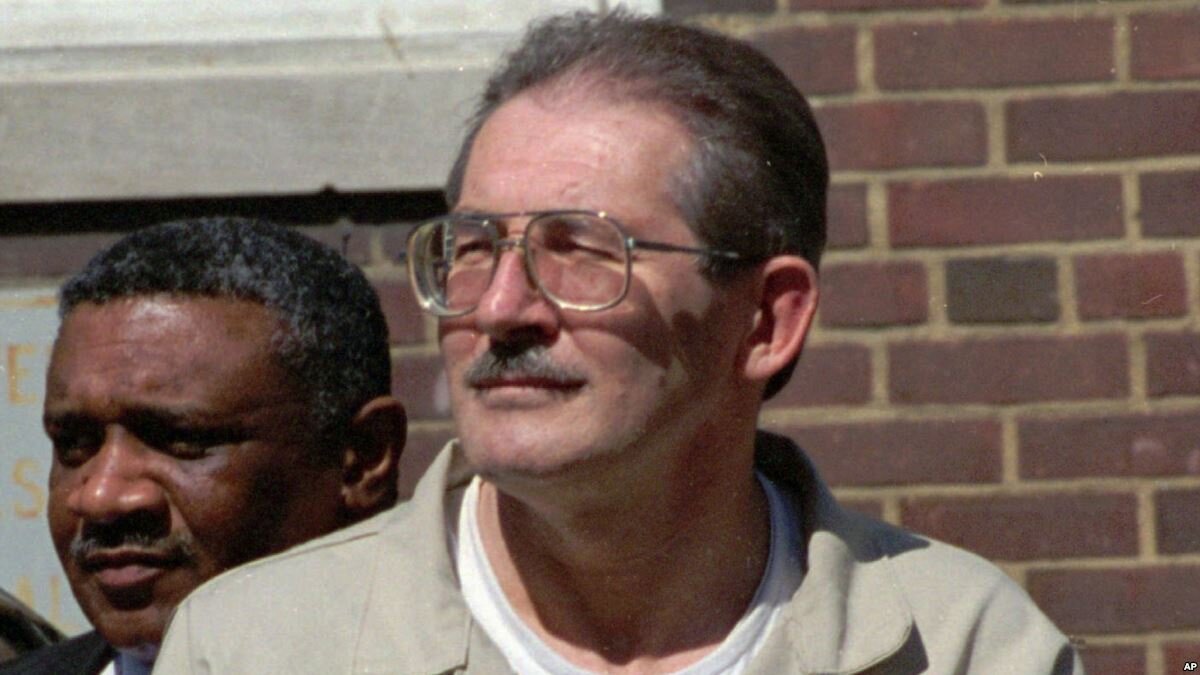 Эймс олдрич 2022. Эймс разведчик. Олдрич эймс. Эймс олдрич 2022. Эймс разведчик.