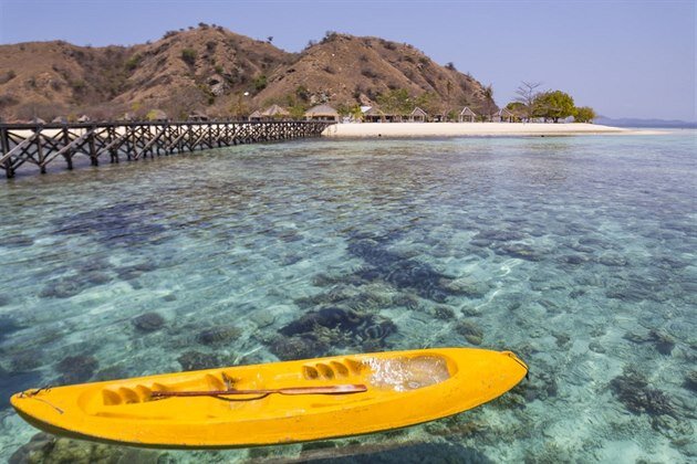 Вокруг Флореса есть несколько маленьких идиллических островков с белым песком и чистой голубой водой.