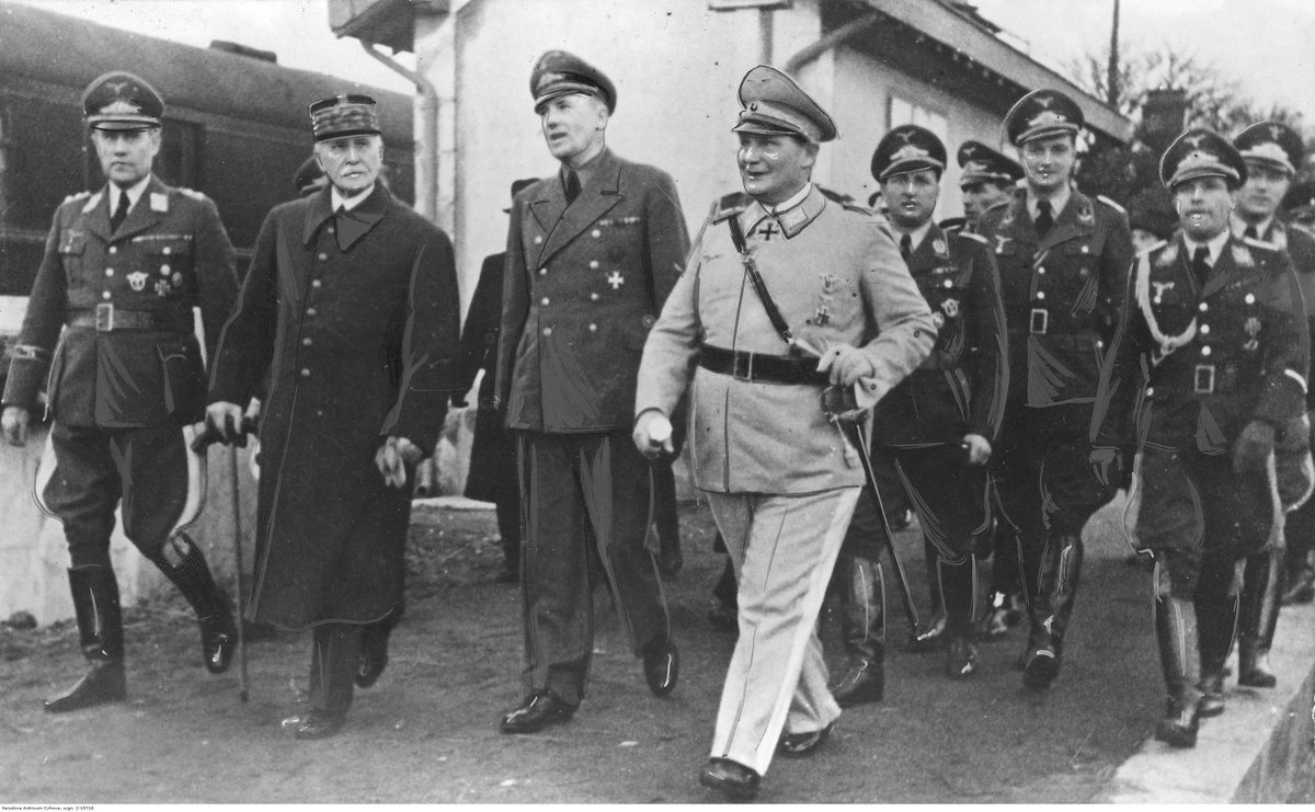 Петен с немецким генералитетом. .