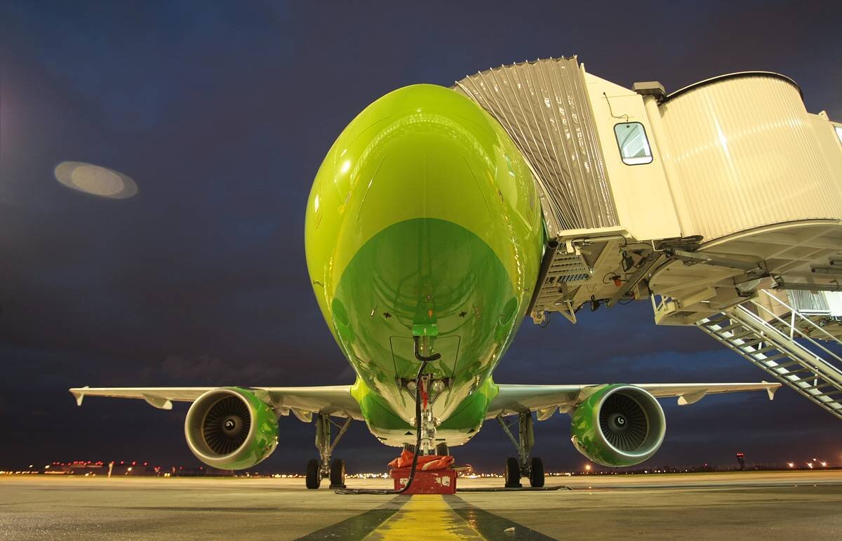 Аэрофлот s7. Самолет s7. Самолеты с7 авиакомпания. ЮТЭЙР: s7 Airlines.