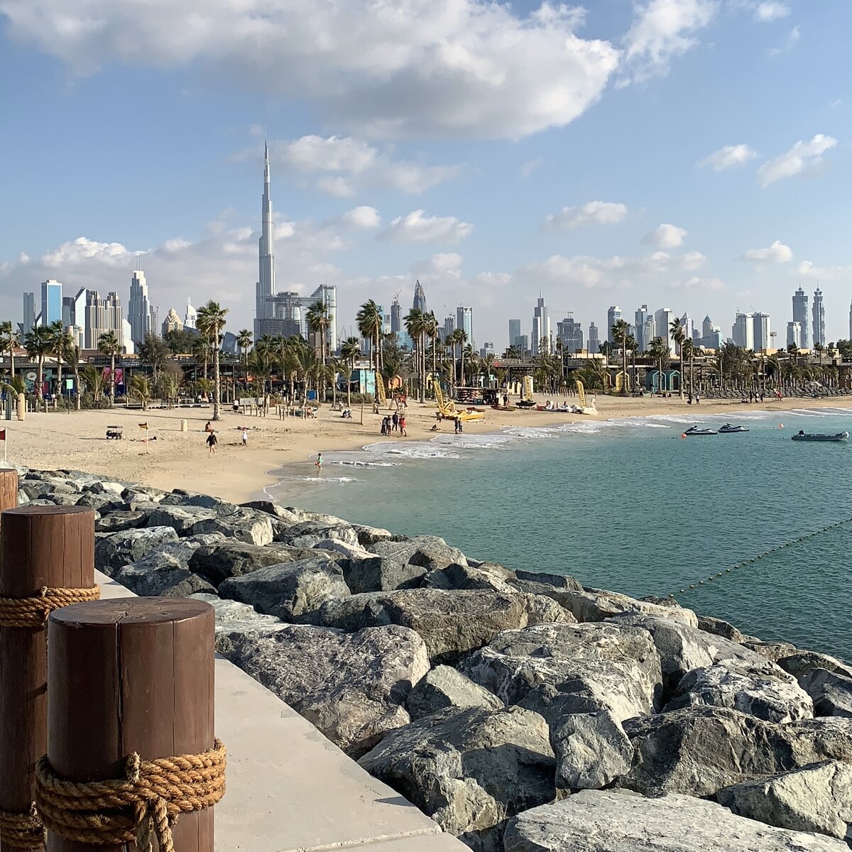 Пляж La Mer Dubai