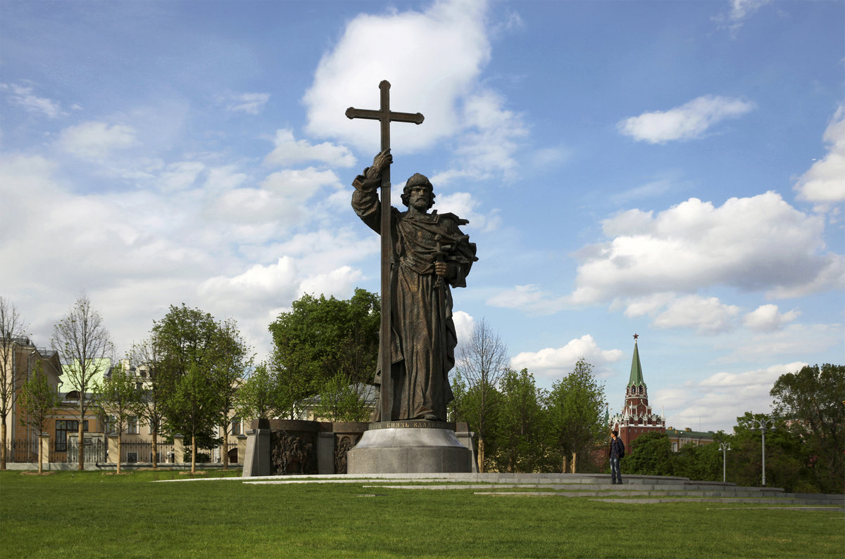 князь владимир в москве