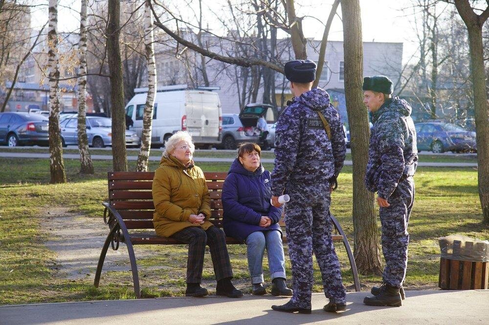 Москва, 27 марта 2020, 07:01 — REGNUM Максимальный размер штрафа за повторное нарушение режима карантина в условиях возникновения чрезвычайной ситуации, или в зоне ЧС может составить 1 млн рублей для юридических лиц, до 500 тыс. рублей для должностных лиц и до 300 тыс. рублей для граждан.