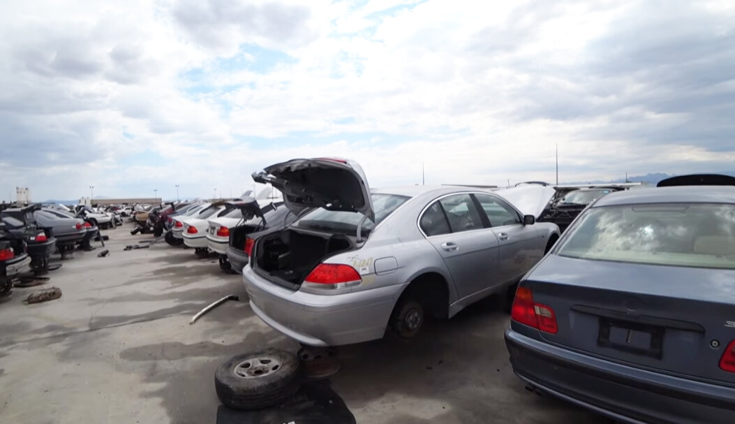 Автомобиль 