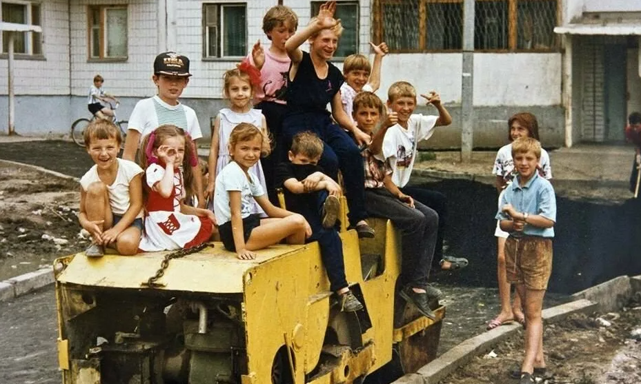 Ретро 2000 года. Барнаул 90-е. Детство 90-х. Дети 90х. 90-Е годы.