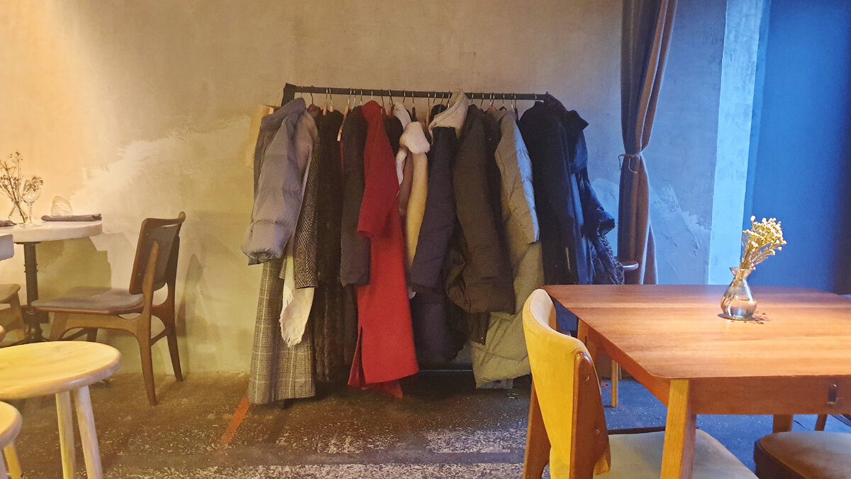 Опасная вешалка