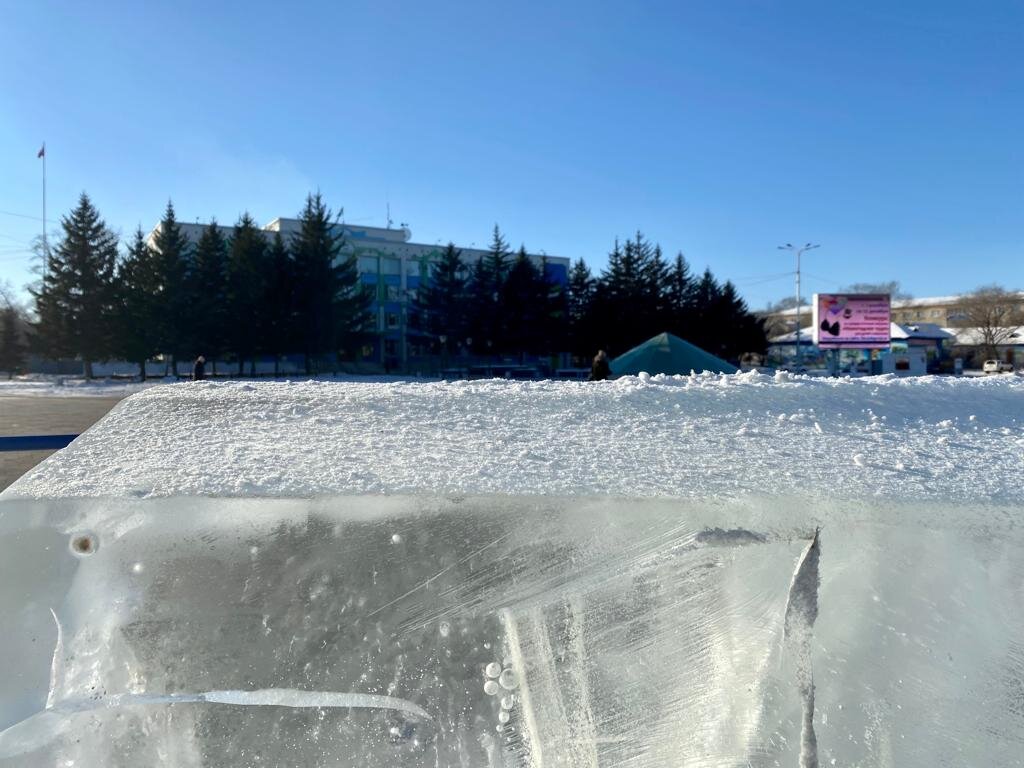 В Белогорске строится новогодний городок | Белогорск.рф | Дзен