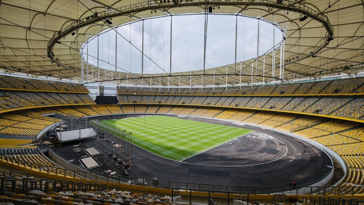 Самый большой по вместимости стадион в мире. Букит Джалил стадион. Bukit Jalil National Stadium. Малайзии стадионе Bukit Jalil. Куала Лумпур стадион.