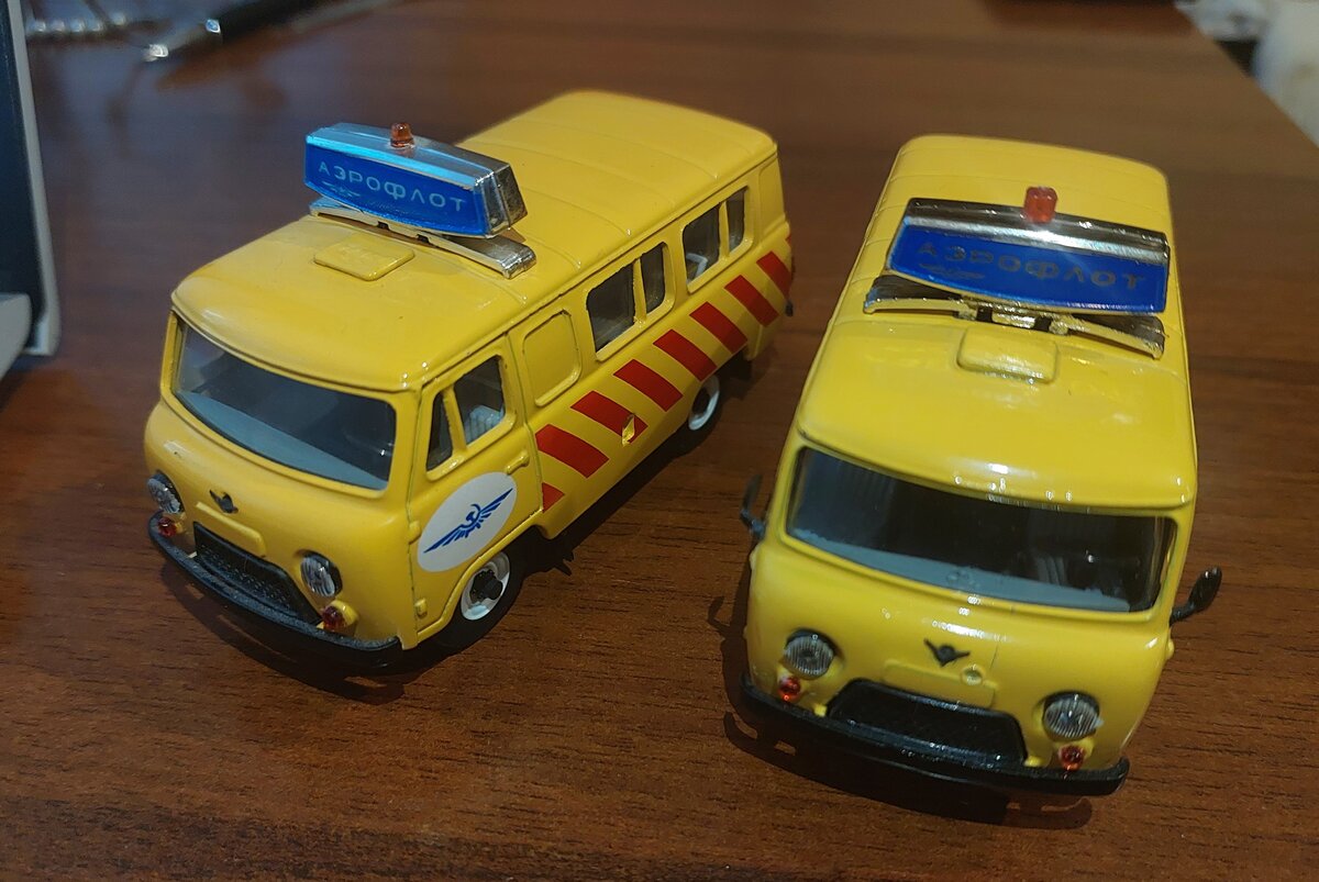 Масштабные модели УАЗ-3962 и УАЗ-3741, "Металпласт", М1:43, фото из личной коллекции