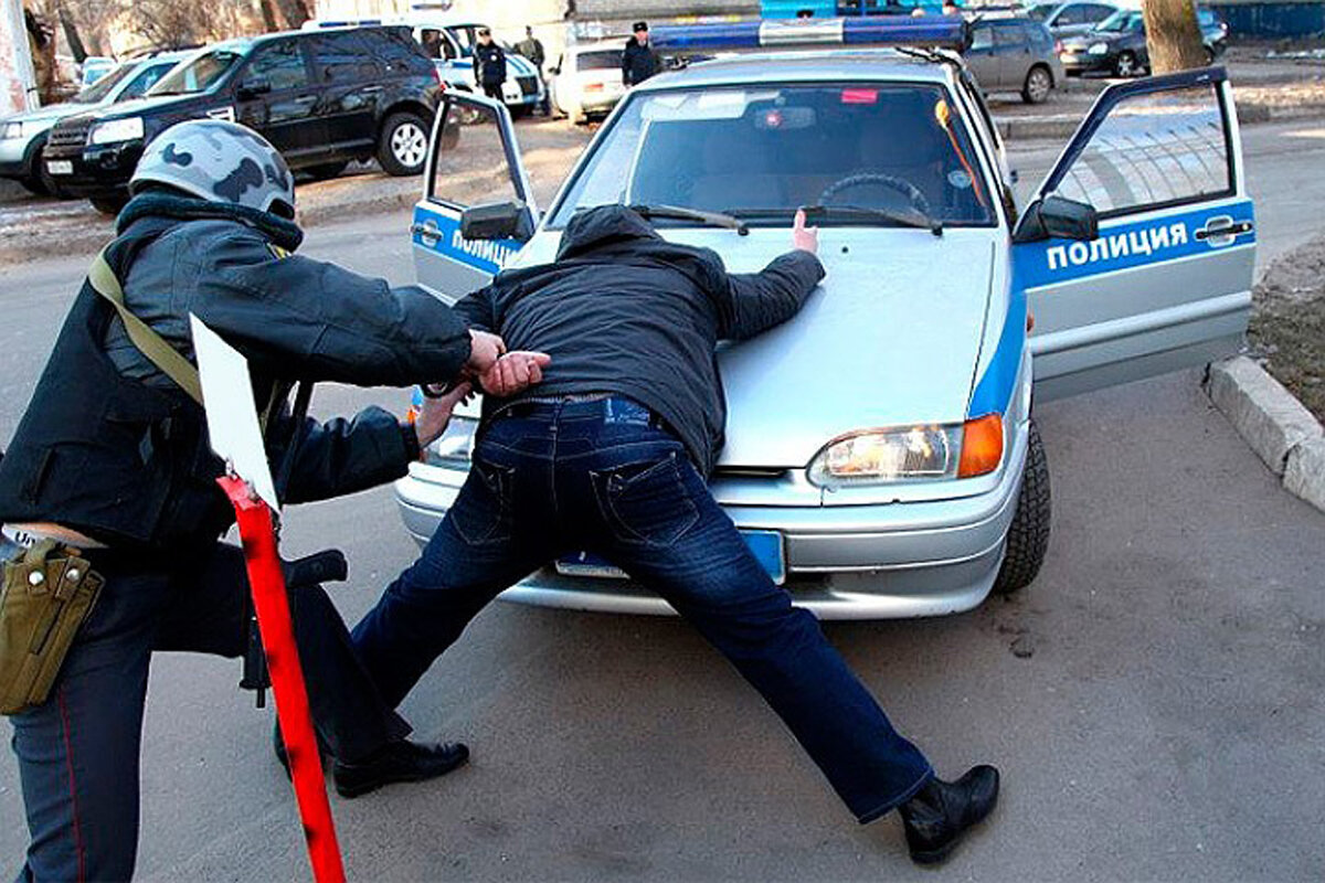 Переехали ментовскую машину