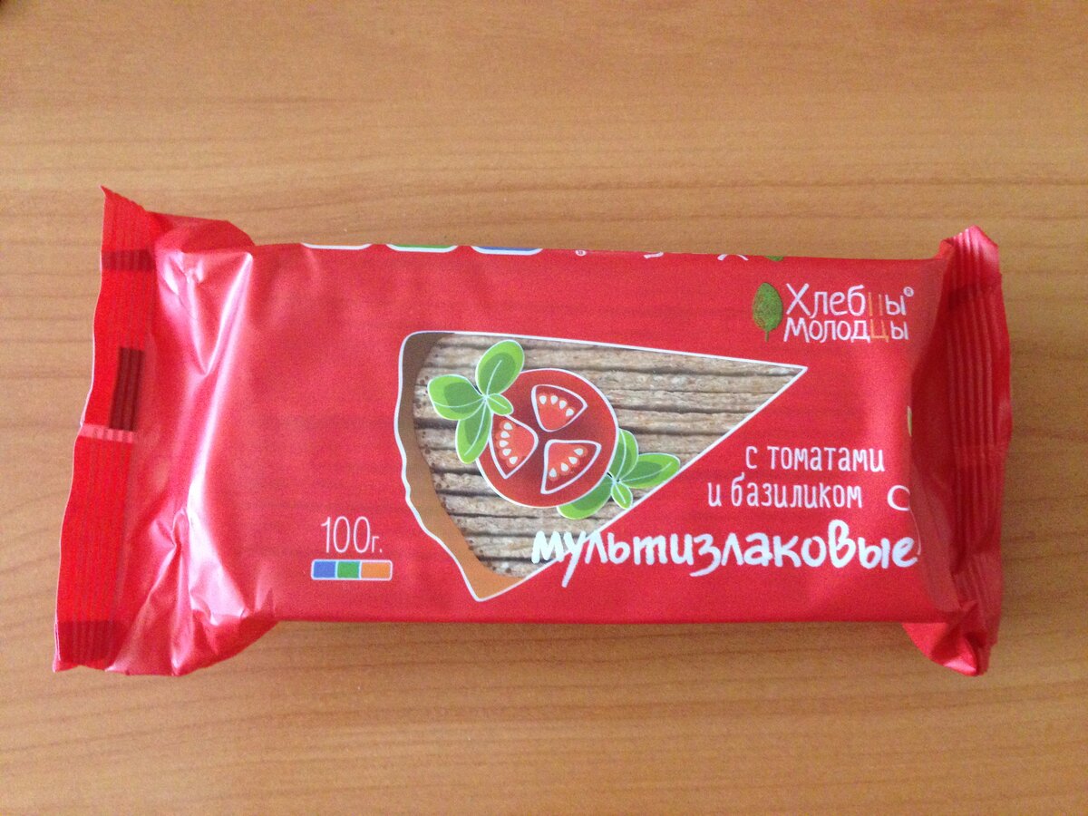Яркая пачка привлекает внимание. Интересно, хлебцы на вкус такие же яркие?