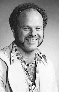 Просто старенький он совсем не симпатичный