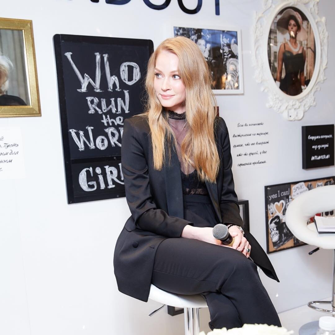 Фото © Instagram/svetlana_khodchenkova