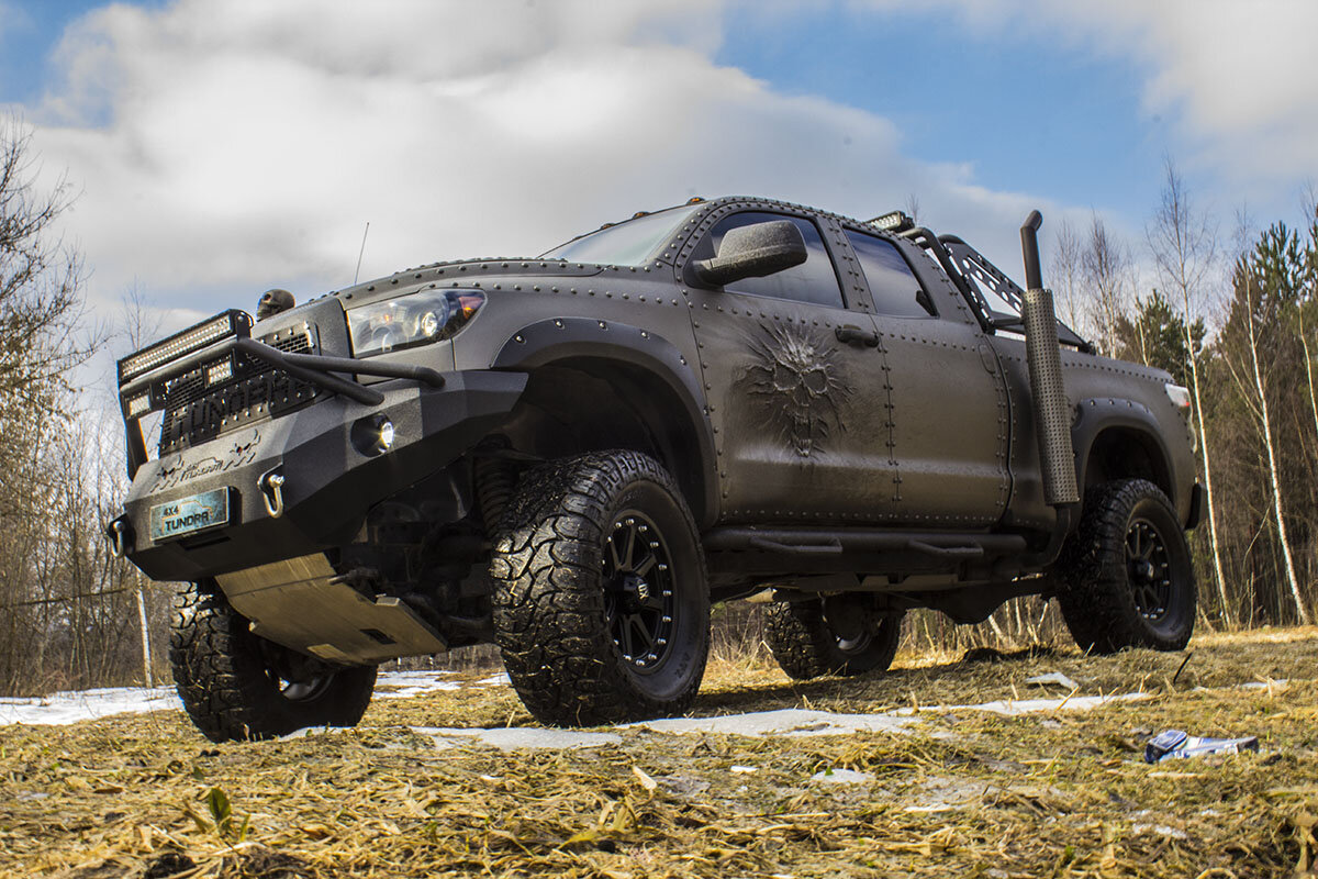 Toyota Tundra off Road Tuning