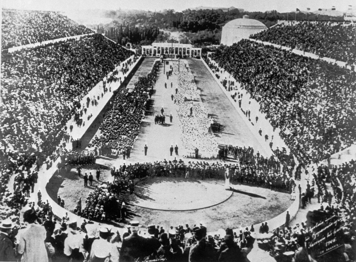 История о том, как в 1920 году в Омске решили провести свою Олимпиаду — в ответ мировым (буржуазным) играм в Антверпене. 1896 год.-2