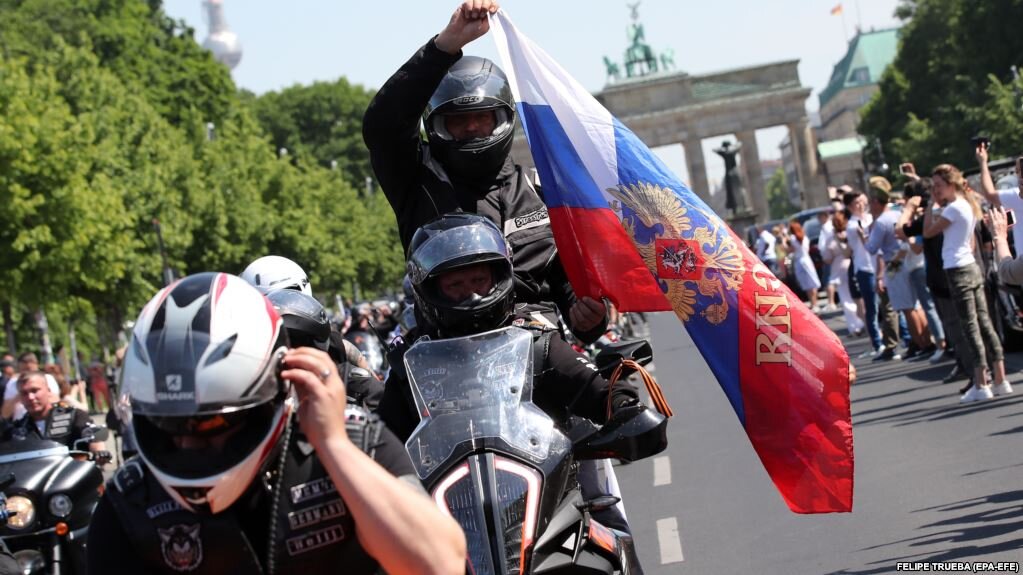 "Ночные волки" во время одного из своих мотопробегов по Европе