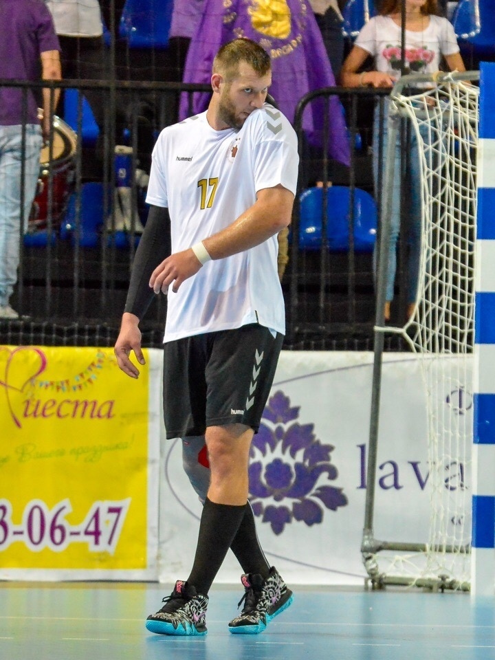 Александр Котов