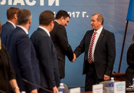 
Болотов Руслан, Левченко Сергей Георгиевич, Иркутск, Региональный совет, 15 ноября 2017 года., фотограф: Яна Ушакова © Проект "Лица Сибири"