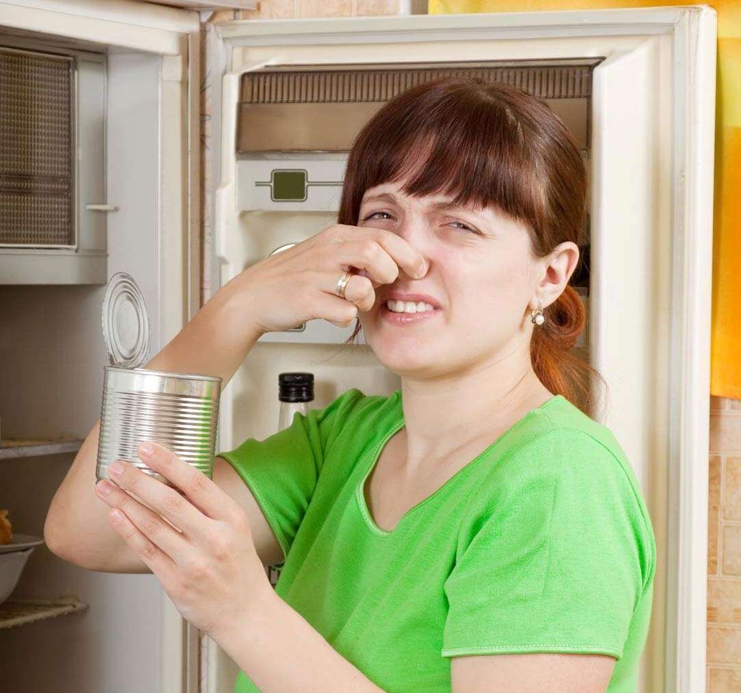 Как быстро убрать неприятный запах в квартире