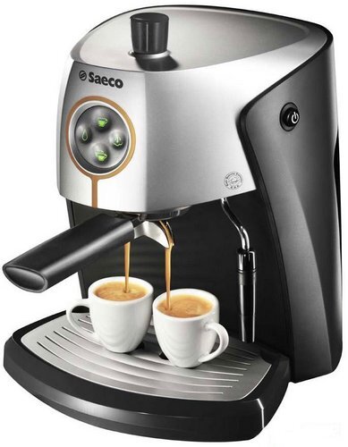 Такие аппараты не перемалывают кофе и их принадлежность к классу  автоматических кофемашин остается под вопросом. Готовый порошок  засыпается в специальную емкость — холдер, который вставляется в  кофемашину. Через холдер пропускается горячая вода под давлением. После  приготовления напитка холдер очищается от использованного порошка.  Крепость напитка не регулируется. Данное устройство предполагает ручное  вмешательство в работу, поэтому не является идеальным, хотя имеет  преимущество в стоимости.