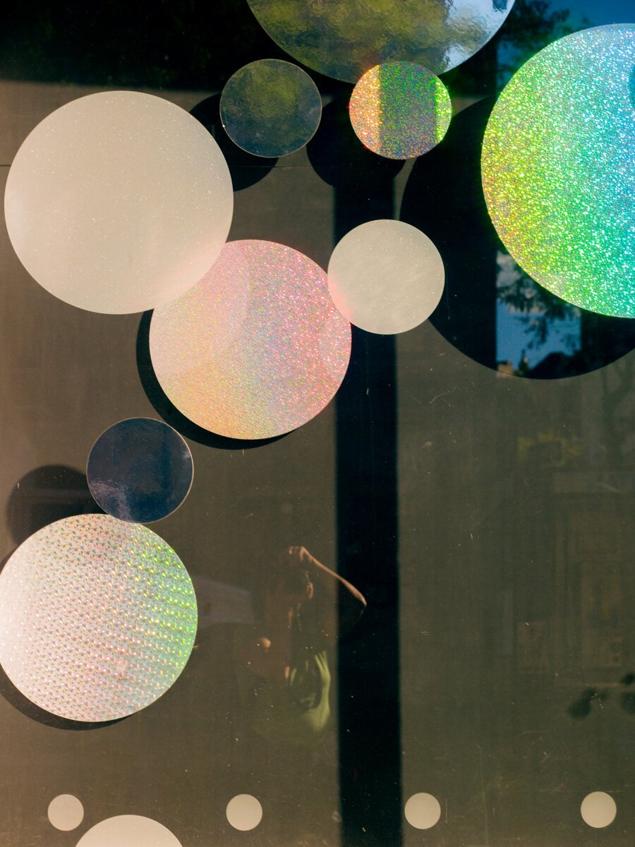 B004129 SelfPortrait Dot ©AnjaConrad