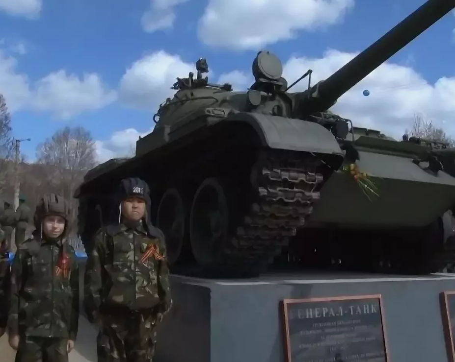 Памятников-танков в России много, но "Генерал-танк" - один!