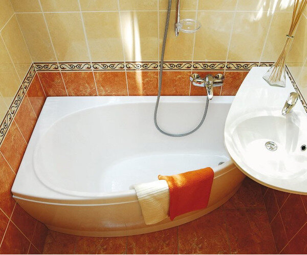 Установка акриловой ванны на каркас своими руками: подробная пошаговая инструкция