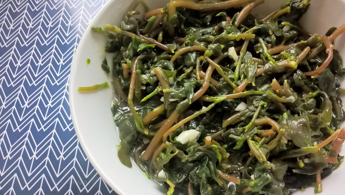 Нужно дождаться когда кушанье остынет и наслаждаться!