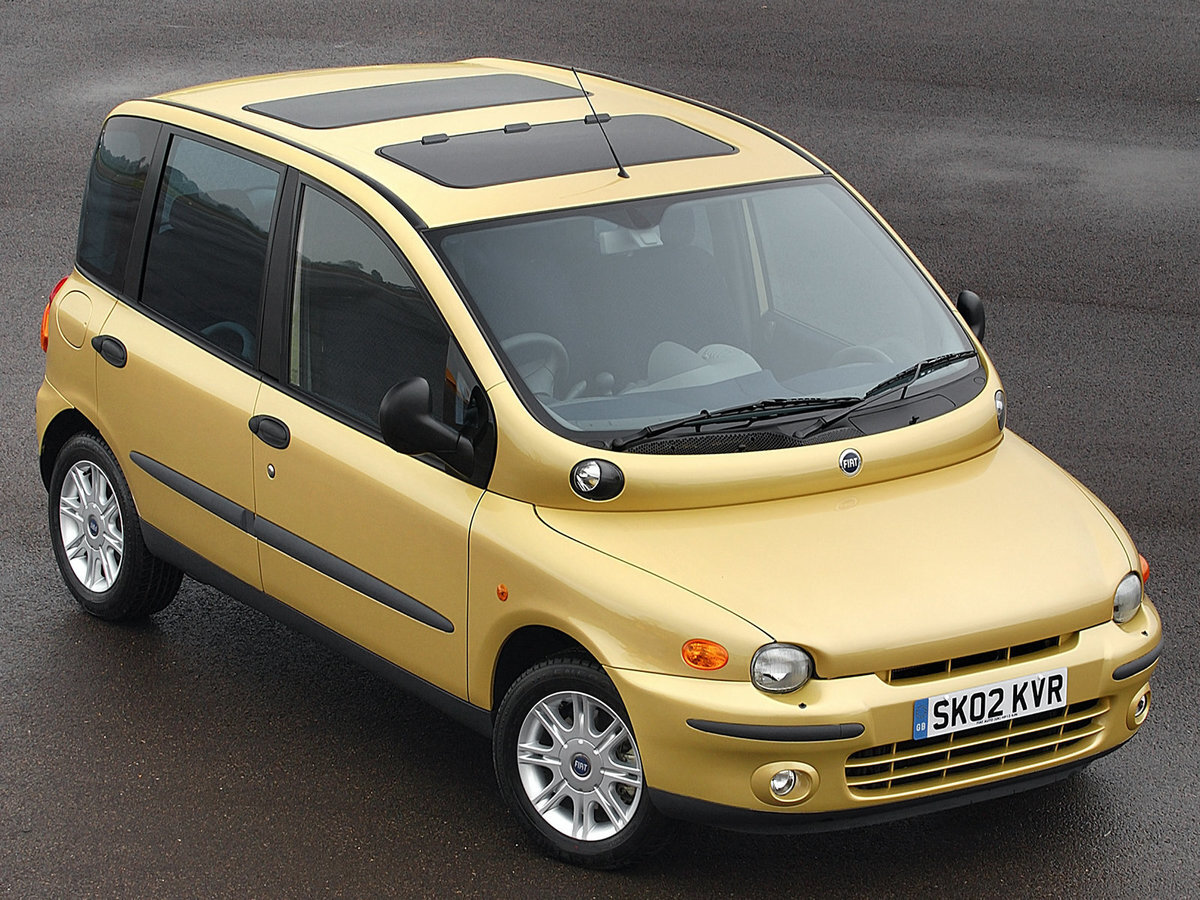 Какие страшные машины. Фиат Мультипла 1998. Фиат Мультипла 2002. Fiat Multipla 2002 г. Фиат Мультипла 1.