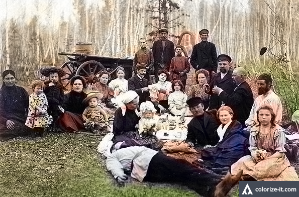 Пасхальные гуляния. Иркутск, 1900