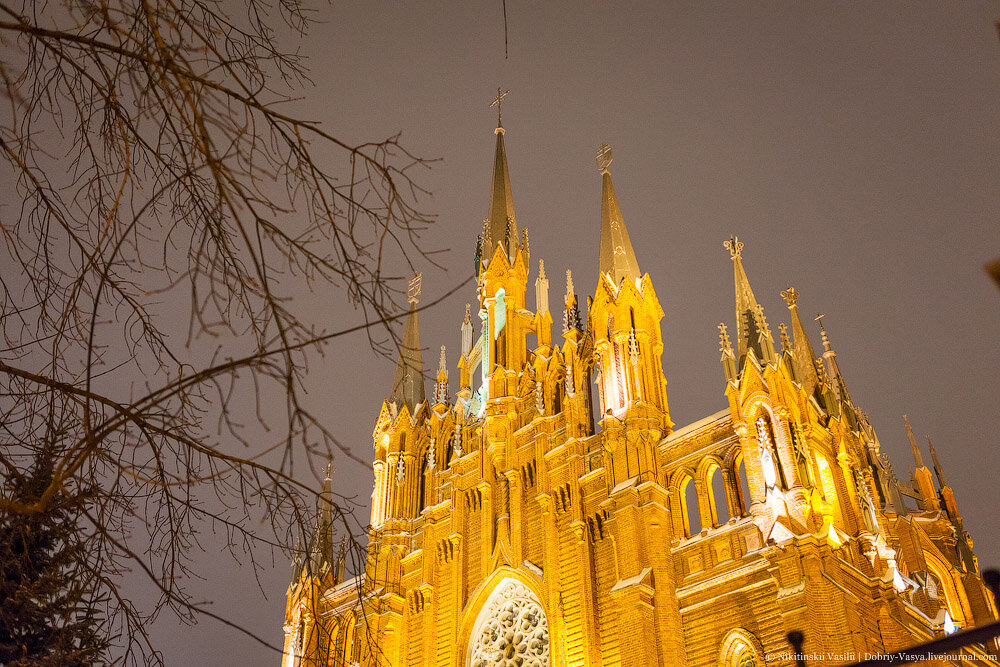 девы марии собор непорочного зачатия. самая большая католическая церковь. кафедральный собор непорочного зачатия пресвятой девы марии. католический храм непорочного зачатия девы марии в москве. самая большая католическая церковь.