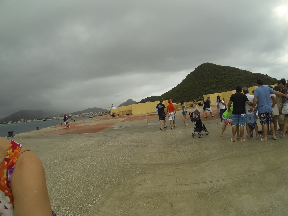 ONE ISLAND 2 CULTURES  ----- DUTCH AND FRENCH CULTURES AND ENJOY GORGEOUS COASTLINE.