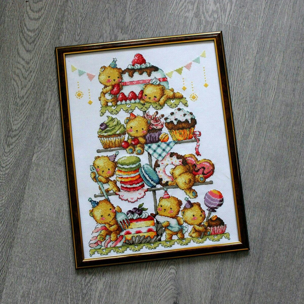 Мишки сладкоежки 