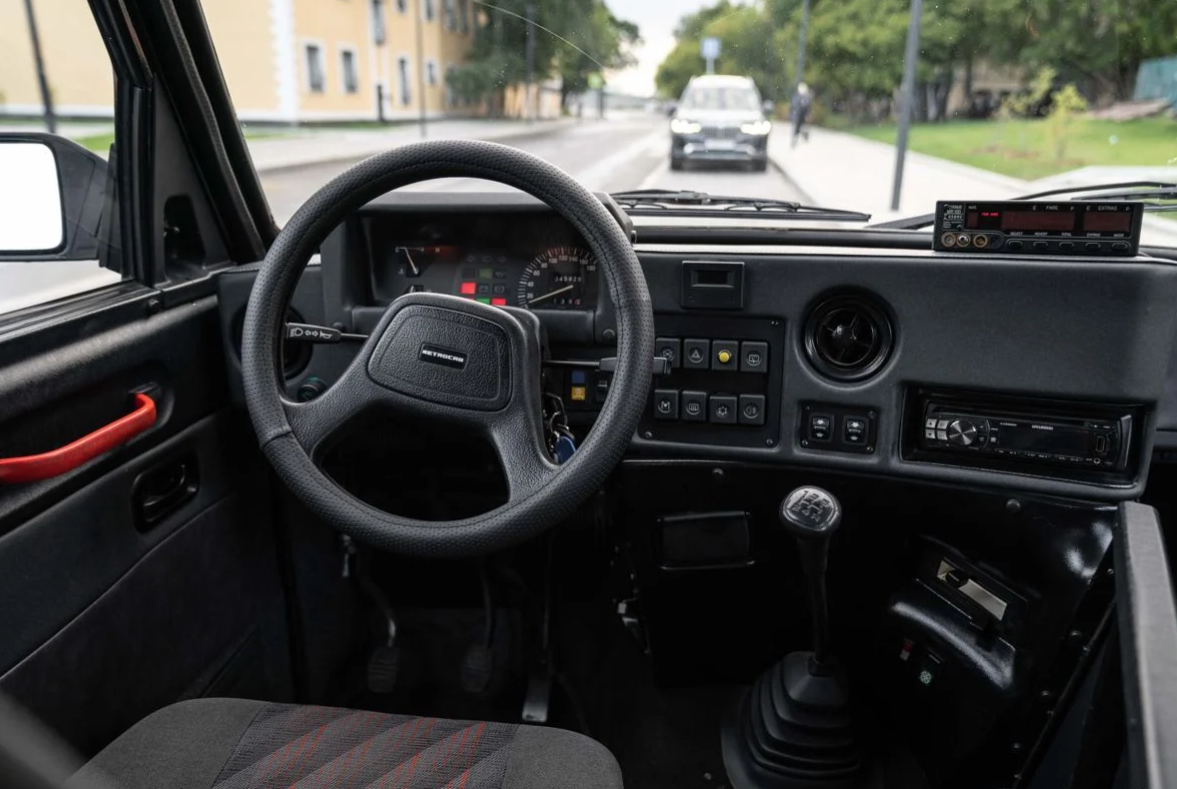 Metrocab. Metrocab Taxi, 1998. Метрокэб 2. Метрокэб такси 2. Hooper Metrocab салон