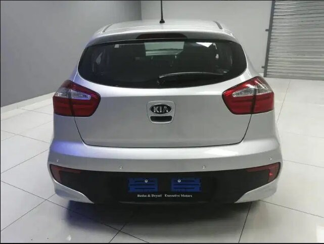 Еще и хэчбек. Фото с сайта olx.co.za