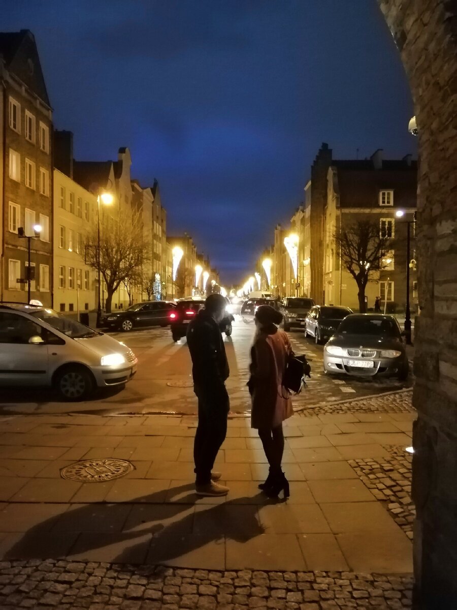 Успел сделать только 3 фото,потому что пассажирки пришли довольно быстро. Однако после я отдельно ездил в Польшу.