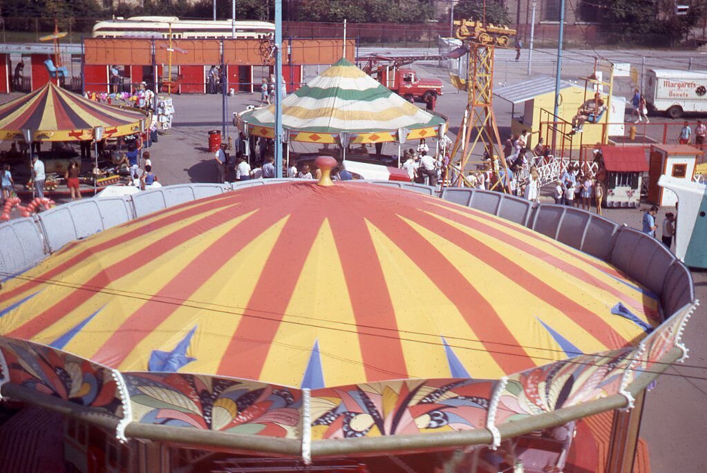 Классическая fun fair середины 1970-х. 