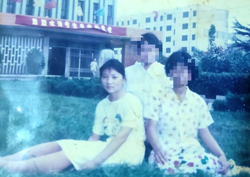 Гоу Цзин в школьные годы