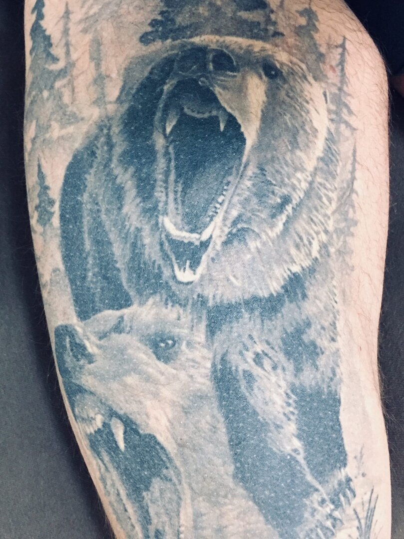 Фото не очень. Главное видно, что сделана татуировка очень круто.