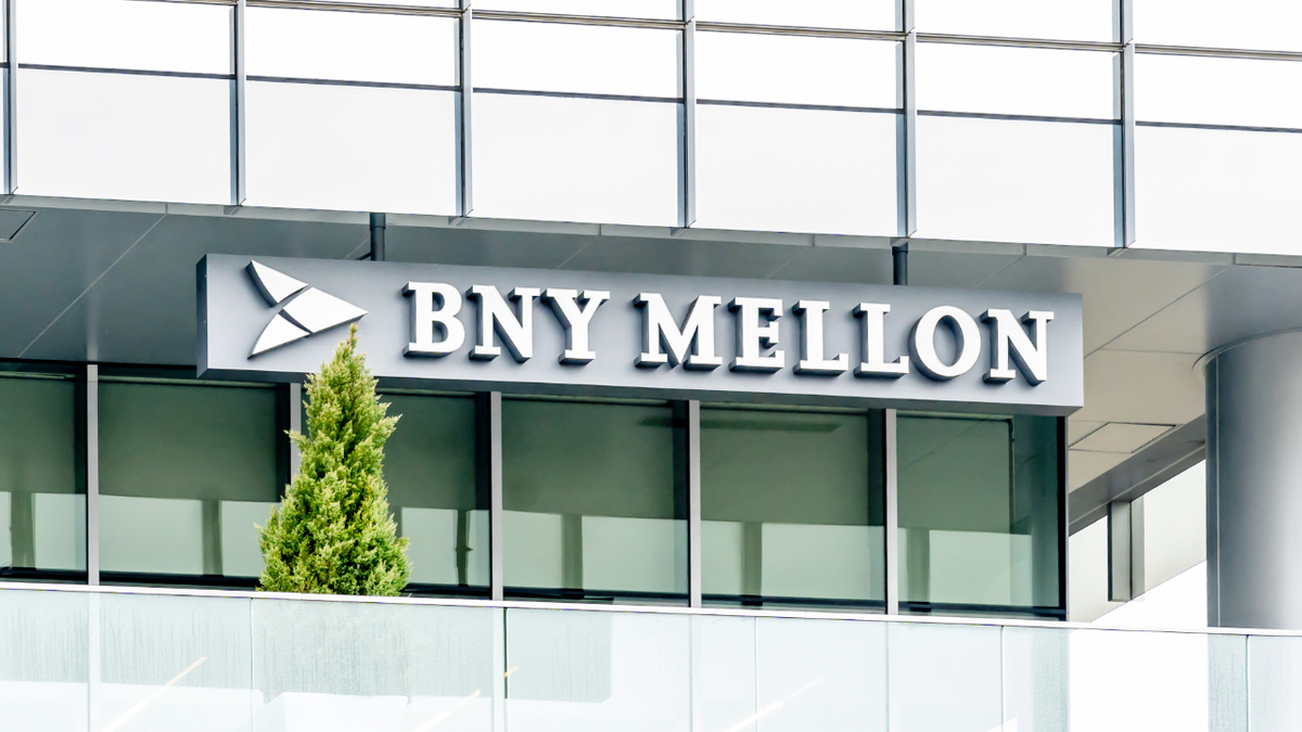 Шесть банков. BNY Mellon. Логотип банков банков. BNY Mellon дивиденды. Банк кастоди.