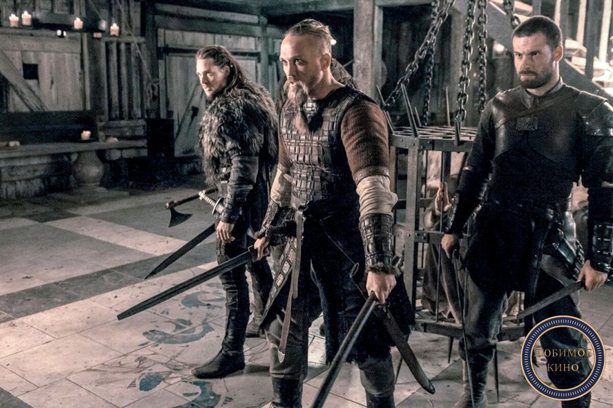Утред (слева) с ближайшим окружением в стане данов. Картинка с сайта https://rg.ru/2020/07/07/netflix-prodlil-serial-poslednee-korolevstvo-na-piatyj-sezon.html 